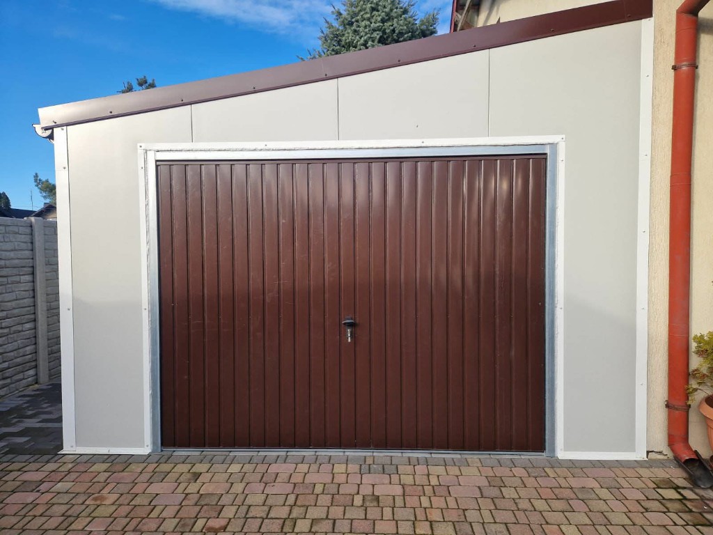 Realizacja – brama garażowa 1